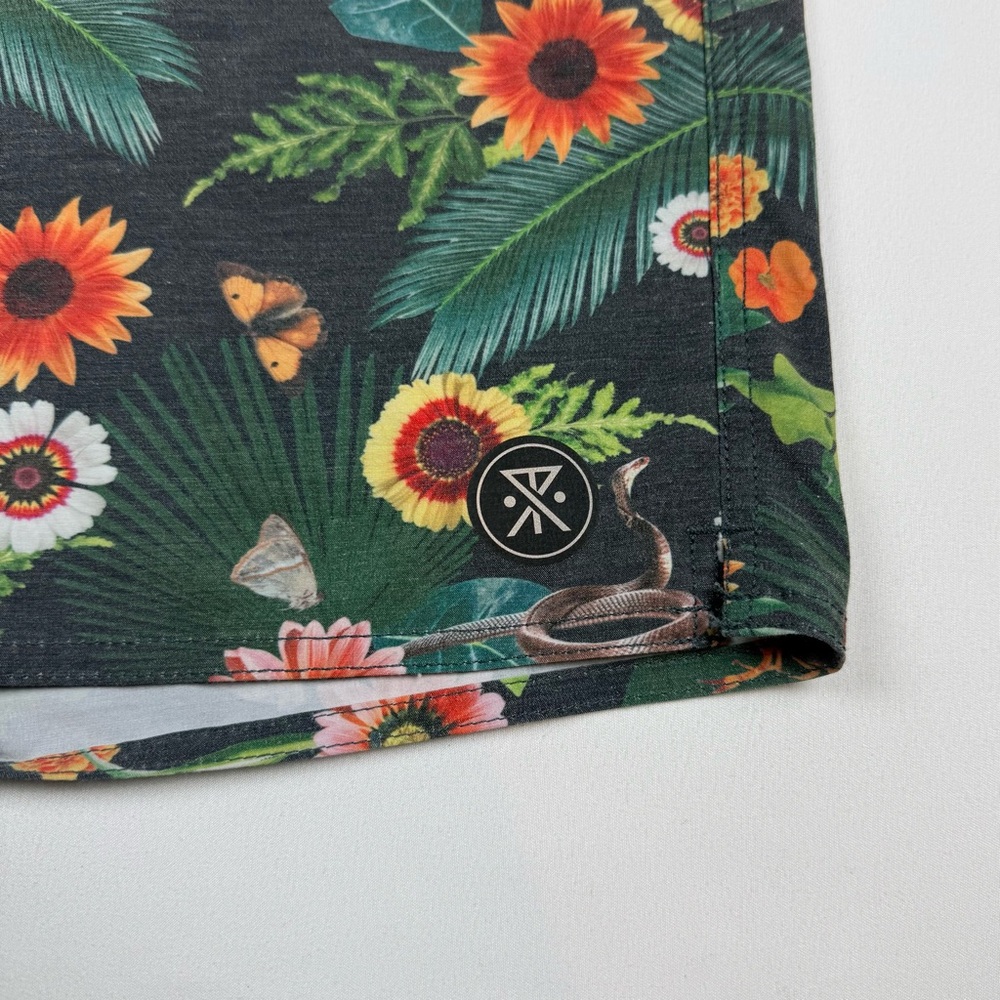Roark Jamie Thomas Mens Chiller Board Shorts Sz 30 Floral AOP Snakes Scorpion A8 - Picture 4 of 9